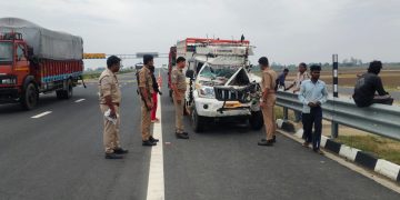 बदायूं में गंगा एक्सप्रेस-वे पर सड़क हादसा, पिकअप सवार दो की मौत