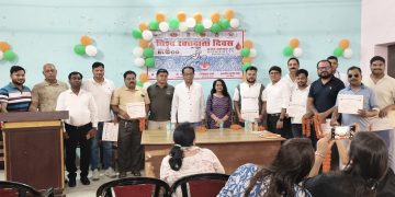विश्व रक्तदाता दिवस : जिला अस्पताल बदायूं में सम्मान से नवाजे गए रक्तदानी
