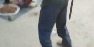 साप्ताहिक बाजार में शराबी युवक ने पौनिया लहराकर मचाया हड़कंप, पुलिस ने किया गिरफ्तार