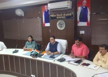 बदायूं में कावड़ यात्रा :  डीएम बोले 25 तक पूरी करें तैयारी, 30 से निकलेंगें कांवड़िया