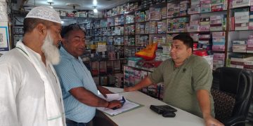 बदायूं पालिका का शिकंजा : अब नालियों में कूड़ा फेंका तो लगेगा जुर्माना, होगी कानूनी कार्रवाई