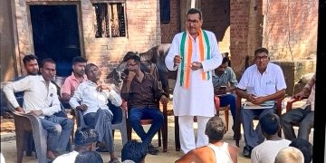 गंगा एक्सप्रेस-वे औद्योगिक गलियारे को भूमि देने से किसानों का इंकार, डोलापुर में ग्राम चौपाल आयोजित