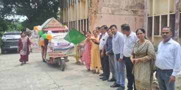 विश्व जनसंख्या दिवस पर छात्राओं ने निकाली जागरूकता रैली