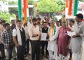 दातागंज को बाढ़ मुक्त करने की मांग को लेकर कांग्रेस का डीएम कार्यालय पर प्रदर्शन, सौंपा ज्ञापन