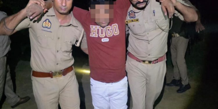 वजीरगंज में 13 वर्षीय किशोरी से दुष्कर्म का आरोपी पुलिस मुठभेड़ में गिरफ्तार