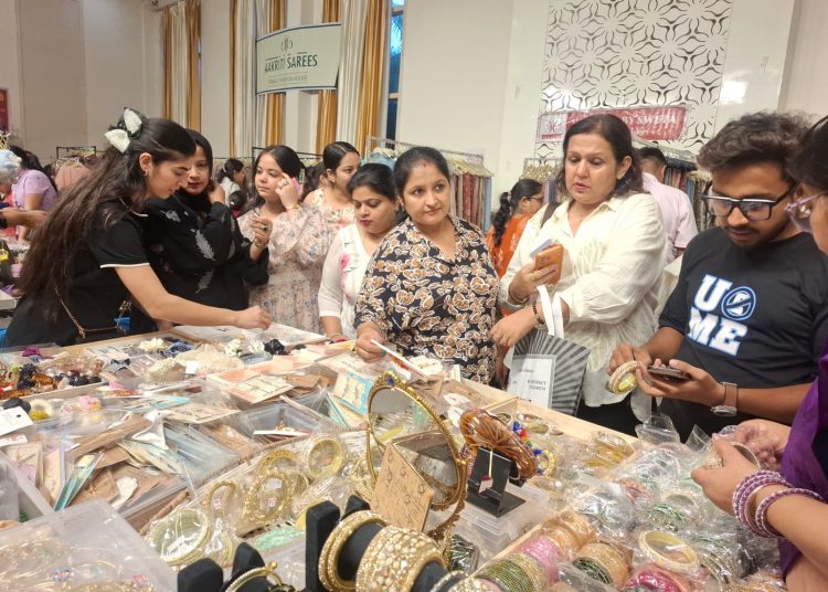 तीज-राखी के अवसर पर महिला सशक्तिकरण की मिसाल बनी भव्य प्रदर्शनी, देशभर की महिलाओं ने लगाए स्टॉल