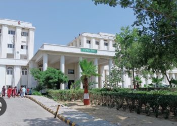 बीमार गर्भवती महिला की मेडिकल कॉलेज में इलाज के दौरान मौत