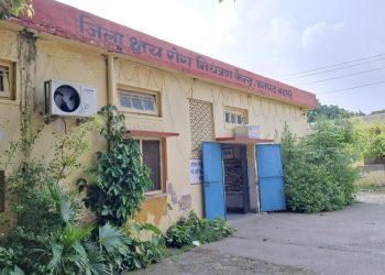 टीबी अस्पताल के एक्स-रे रूम में चोरी का मामला, टेक्नीशियन का तबादला, सुरक्षा पर उठे सवाल