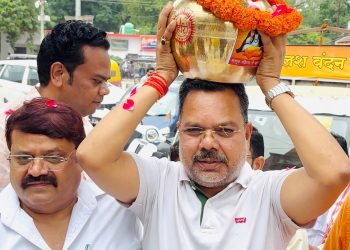 संत शिरोमणि गुरु रविदास महाराज की पावन माटी का बदायूं में भव्य स्वागत, 30 मंडलों तक पहुंचेगा समरसता का संदेश