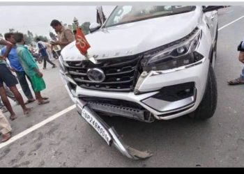 गंगा एक्सप्रेस-वे पर भीषण सड़क हादसा, बिसौली विधायक आशुतोष मौर्य घायल
