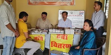 सीएमओ ने किया मुख्यमंत्री आरोग्य स्वास्थ्य मेलों का निरीक्षण, स्टाफ का बीपी हाई