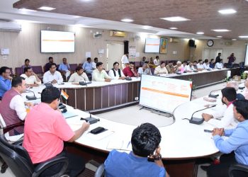 स्वतंत्रता दिवस को लेकर डीएम ने की बैठक, ‘हर घर तिरंगा’ अभियान पर दिया जोर