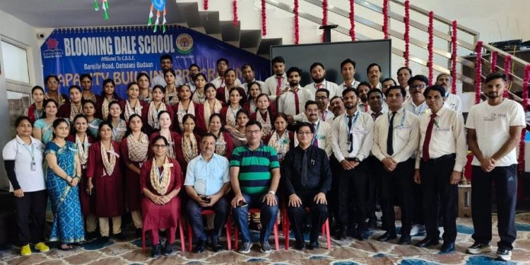 ब्लूमिंगडेल स्कूल दातागंज में आयोजित हुआ सीबीएसई प्रशिक्षण कार्यक्रम