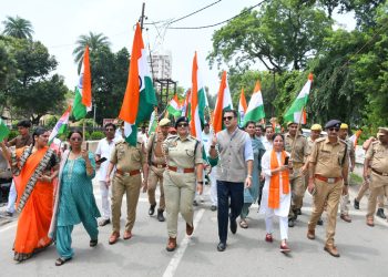 हर घर तिरंगा अभियान के तहत बदायूं में निकली भव्य तिरंगा रैली