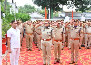 पुलिस लाइन में धूमधाम से मनाया गया 80वां स्वतंत्रता दिवस, एसएसपी अंकिता शर्मा ने किया ध्वजारोहण