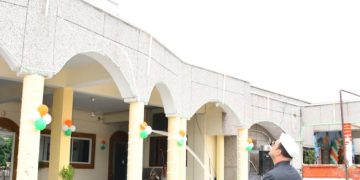 हर्षोल्लास से मनाया गया 80वां स्वतंत्रता दिवस, डीएम ने कलेक्ट्रेट में किया ध्वजारोहण