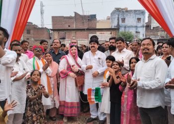 नगर पालिका में धूमधाम से मनाया गया 80वां स्वतंत्रता दिवस, आबिद रज़ा और फ़ात्मा रज़ा ने किया ध्वजारोहण