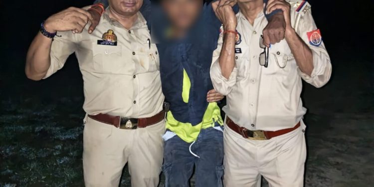 उसावां में पुलिस मुठभेड़ के बाद तीन आरोपी गिरफ्तार, 26,750 रुपये बरामद