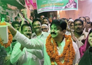 मॉडल मार्ग : उझानी मार्ग से ऊपरपारा की सड़क का 35 लाख रुपये से हुआ निर्माण कार्य का शुभारंभ