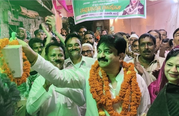 मॉडल मार्ग : उझानी मार्ग से ऊपरपारा की सड़क का 35 लाख रुपये से हुआ निर्माण कार्य का शुभारंभ