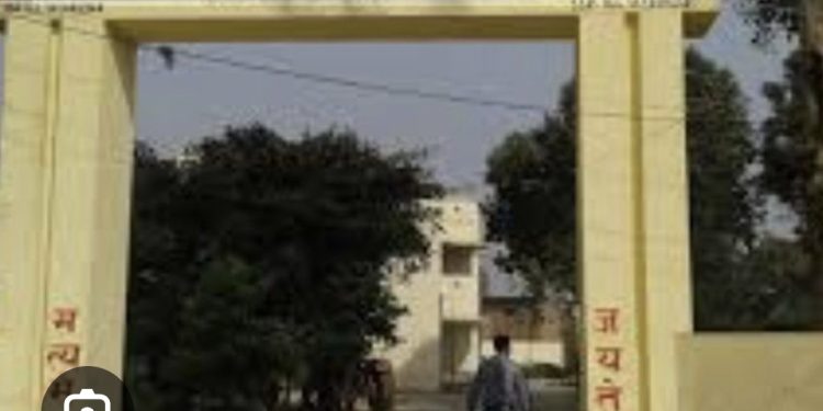 स्कूल जाती छात्रा से छेड़खानी, आरोपी के खिलाफ थाने में तहरीर