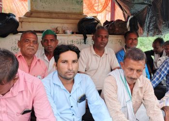 निजी तालाब पर कब्जे का आरोप, 36 सहखातेदारों की रोजी-रोटी छिनने का दावा
