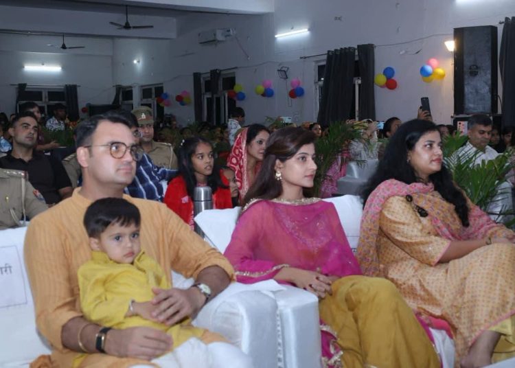 बदायूं में धूमधाम से मनाई गई श्रीकृष्ण जन्माष्टमी, पुलिस लाइन में हुए भव्य कार्यक्रम