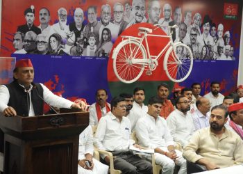 सपा 2027 में रिकॉर्ड सीटें जीतकर सरकार बनाएगी : अखिलेश यादव