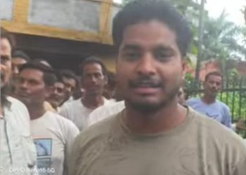 ककराला में समस्याओं को लेकर पालिका पहुंचे सैकड़ों लोग, सभासदों ने जताई नाराजगी