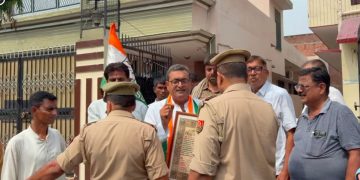 एसडीएम कार्यालय जा रहे कांग्रेस जिलाध्यक्ष को पुलिस ने रोका