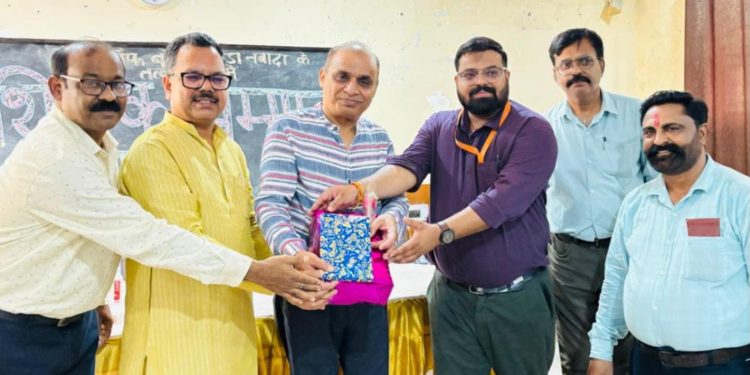 शिक्षक राष्ट्र के वास्तविक निर्माता : राजीव गुप्ता