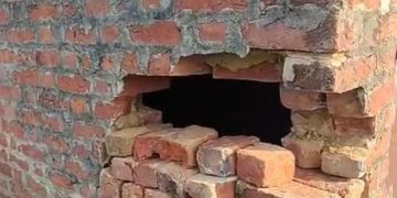 ट्यूबवेलों को निशाना बना रहे चोर, एक दर्जन से अधिक किसानों का सामान चोरी