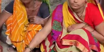 बकरी को डंडे से पीटने का आरोप, पेट में पल रहे तीन बच्चों की मौत