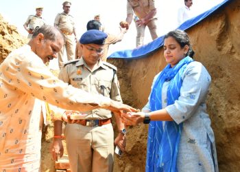 महिला पुलिसकर्मियों के लिए आवास निर्माण का भूमि पूजन