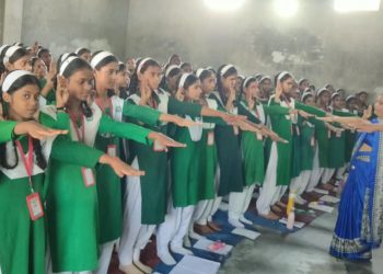 स्काउटिंग छात्राओं को बनाती है अनुशासित और आत्मनिर्भर : वीरू