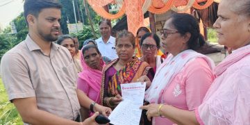 आंगनबाड़ी कार्यकर्ताओं ने प्रदर्शन कर मानदेय बढ़ाने की मांग की