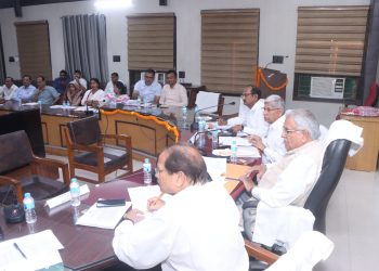 पिछड़ा वर्ग आयोग के समक्ष जनप्रतिनिधियों ने रखीं क्षेत्रीय समस्याएं और सुझाव