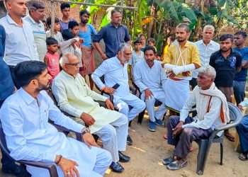 सांसद आदित्य यादव ने हादसा पीड़ित परिवारों से मिलकर जताई संवेदना