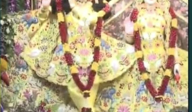 श्रीकृष्ण जन्माष्टमी 2026: घर-घर जन्में कृष्ण कन्हाई, मथुरा सहित दुनियाभर में बजी बधाई