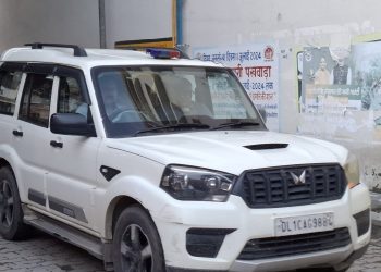 यूपी से बड़ी खबर : दिल्ली क्राइम ब्रांच टीम का सीएमओ कार्यालय पर छापा, डॉक्टर-कर्मचारियों से छह घंटे पूछताछ