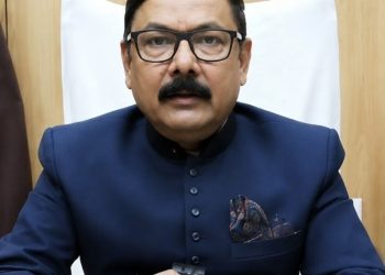 U.P=बरेली से बड़ी खबर : तीन बार हिंदी टाइपिंग टेस्ट में फेल हुए बाबू को डीएम ने बना दिया चपरासी