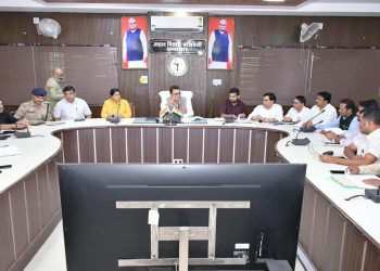 वोटर लिस्ट में नाम जुड़वाने के लिए आज और 24 अक्टूबर को विशेष अभियान