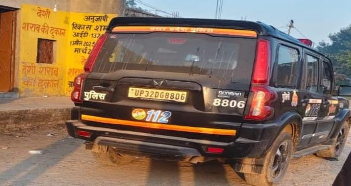 वनगवां में शराब की दुकान से 60-70 पेटी चोरी, सेल्समैन के घर मिली अवैध बंदूक