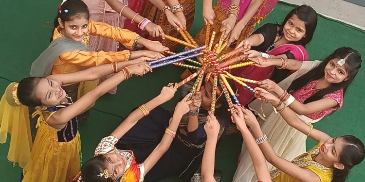 श्री हर मिलाप सनातन धर्म पब्लिक स्कूल में हर्षोल्लास के साथ मनाया नवरात्रि पर्व