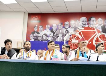 बदायूं में भाजपा को झटका : सपा में पूर्व विधायक सिनोद शाक्य और कुशाग्र सागर समेत कई नेता शामिल