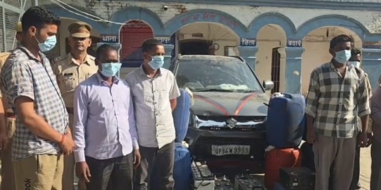 बदायूं में चोरी करने वाले गिरोह के छह आरोपी गिरफ्तार, तमंचा और 250 लीटर ट्रांसफार्मर का तेल बरामद